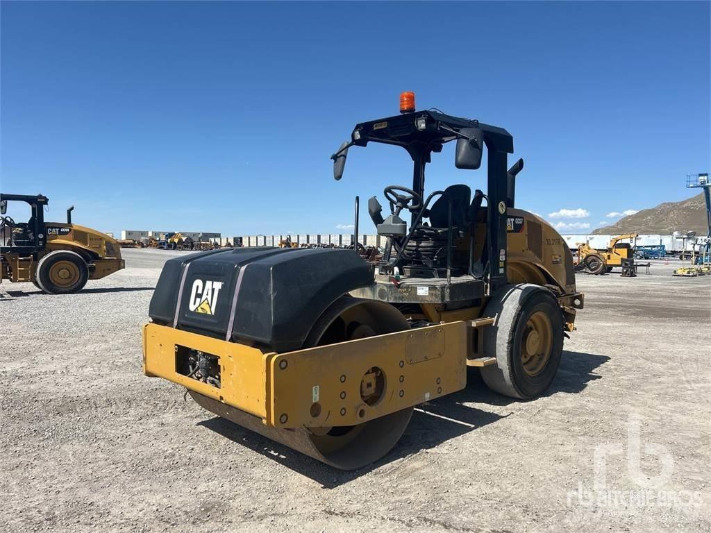 CAT CCS7 双轮压路机