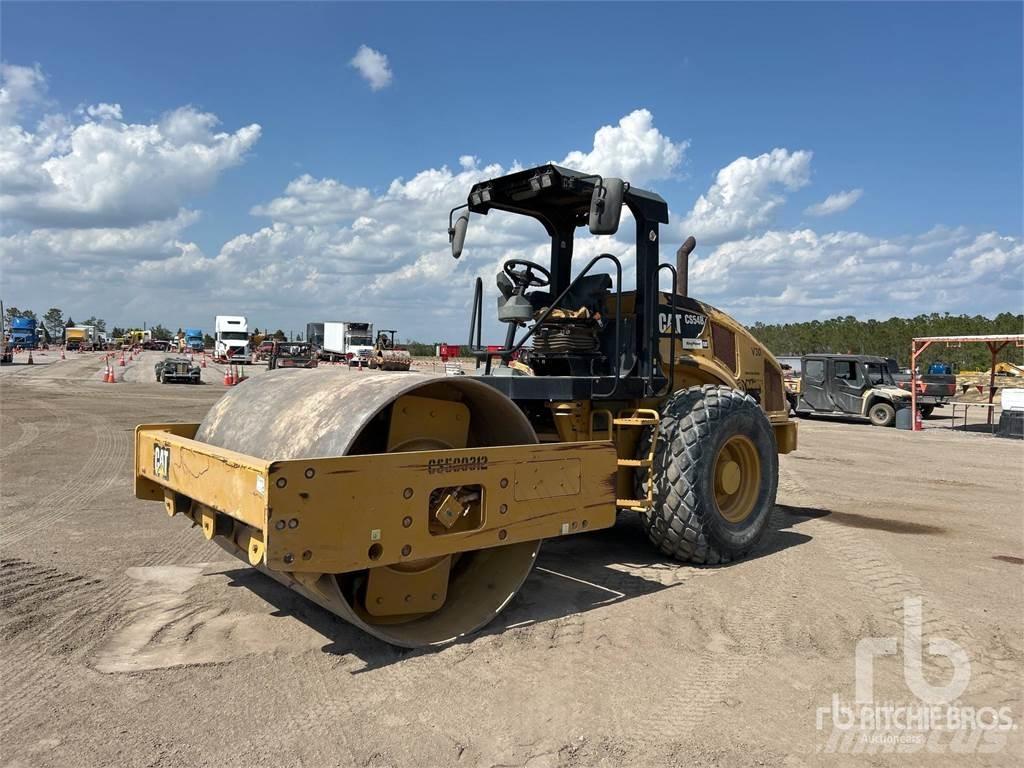 CAT CS54B 土壤压实机