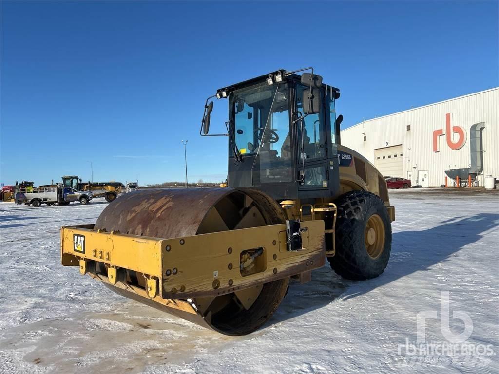 CAT CS56B 土壤压实机