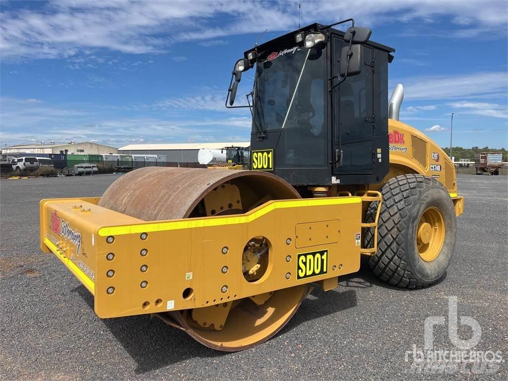 CAT CS74B 垃圾压实机