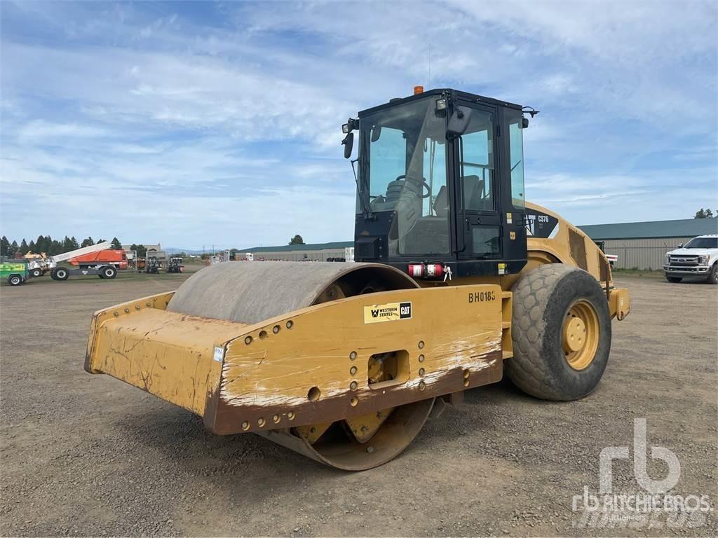 CAT CS76XT 土壤压实机