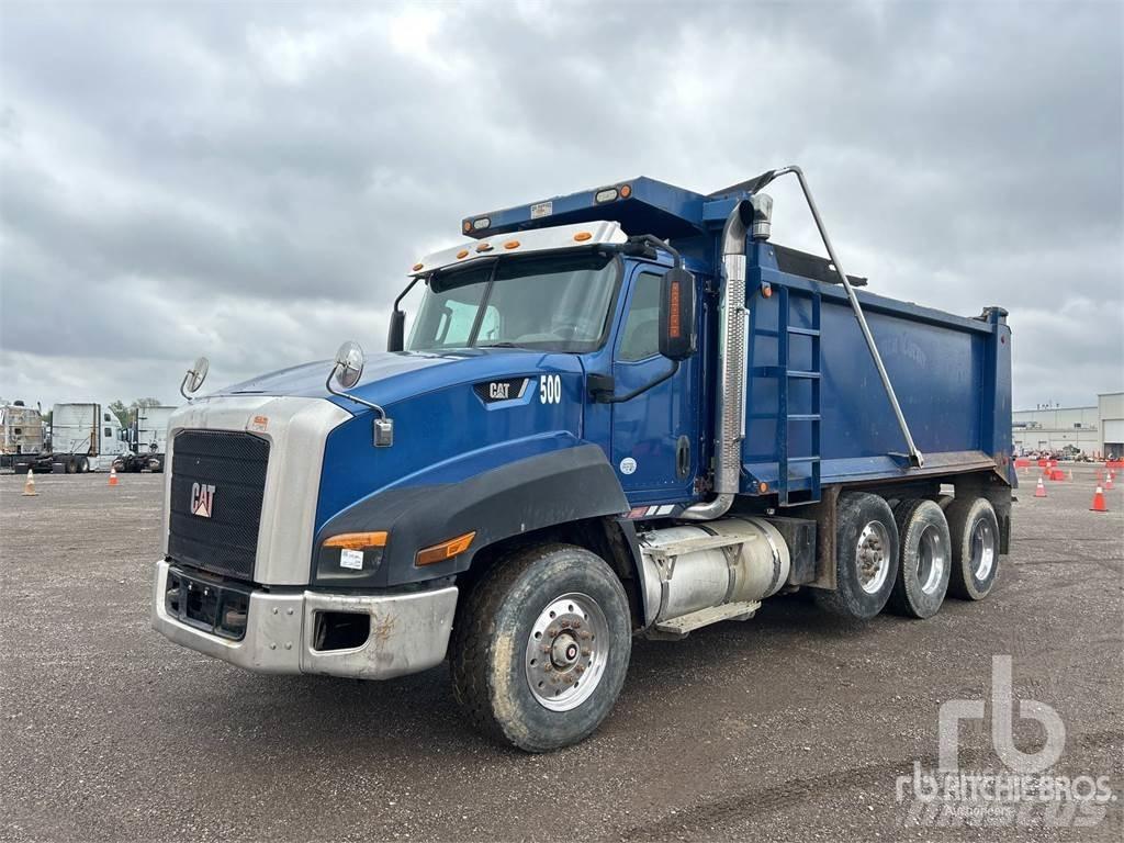 CAT CT660 自卸式货车