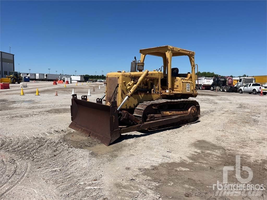 CAT D5B 履带式推土机