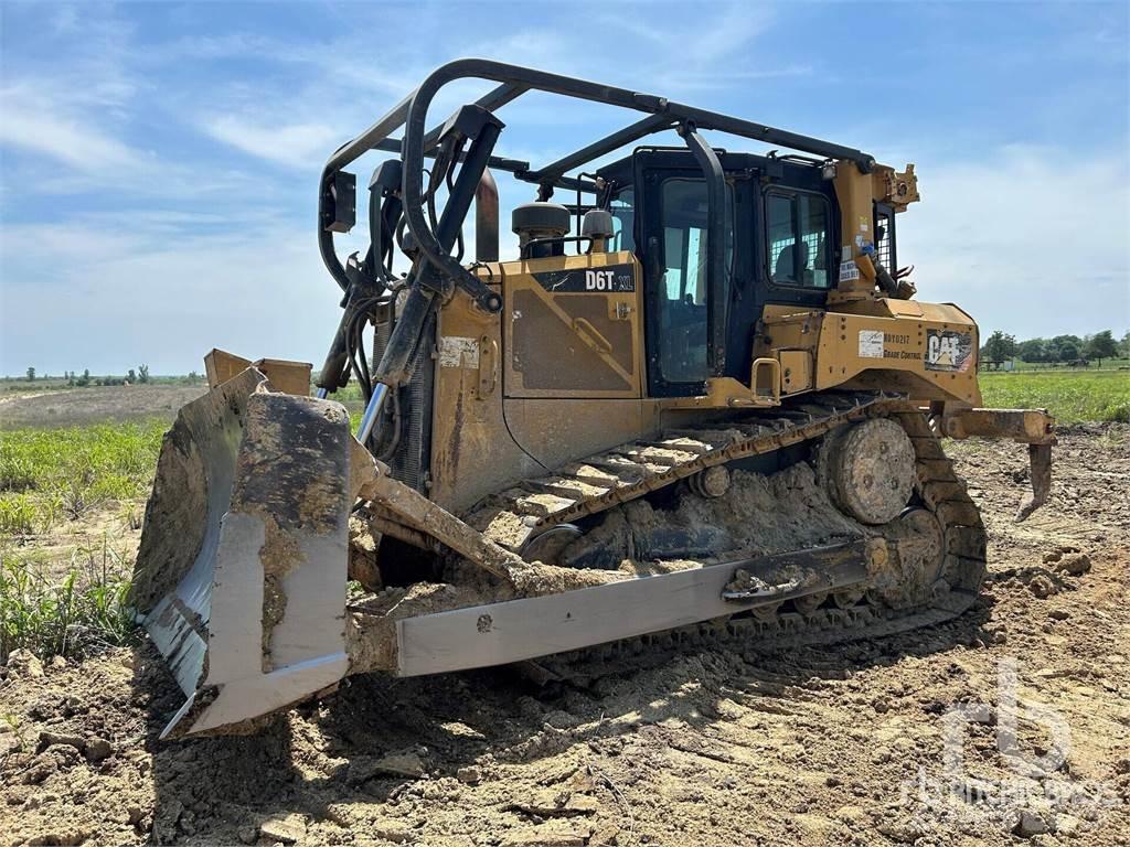 CAT D6T XL 履带式推土机