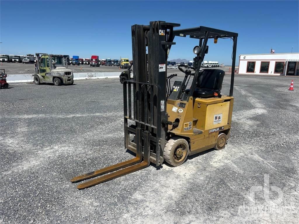 CAT EC15 电动叉车