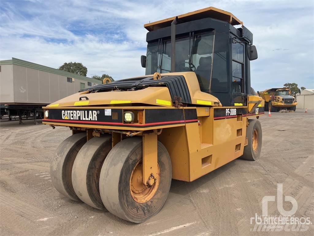 CAT PF300B 单轮压路机