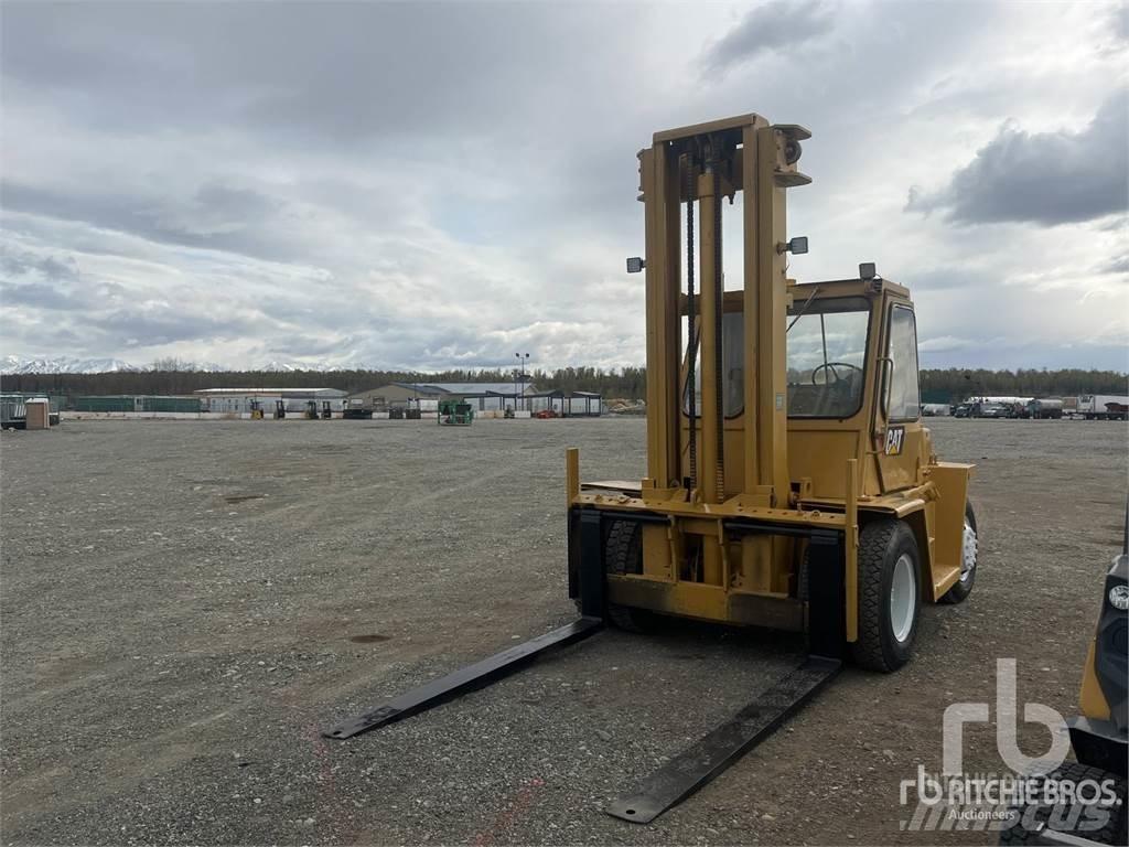 CAT V180 柴油叉车
