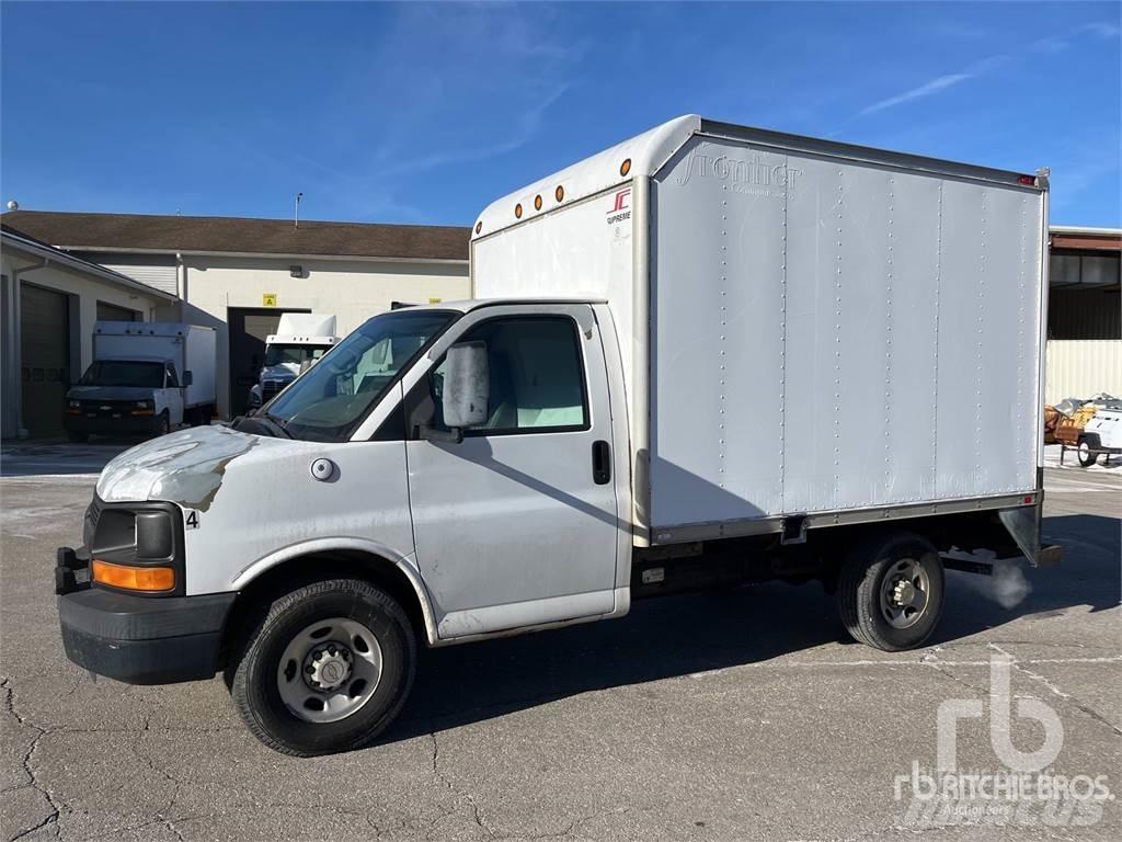 Chevrolet 3500 大型面包车