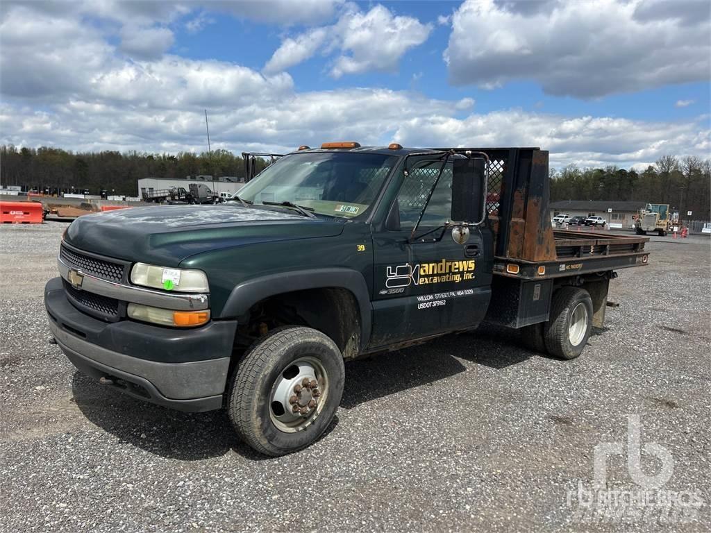 Chevrolet 3500 平板栏板货车