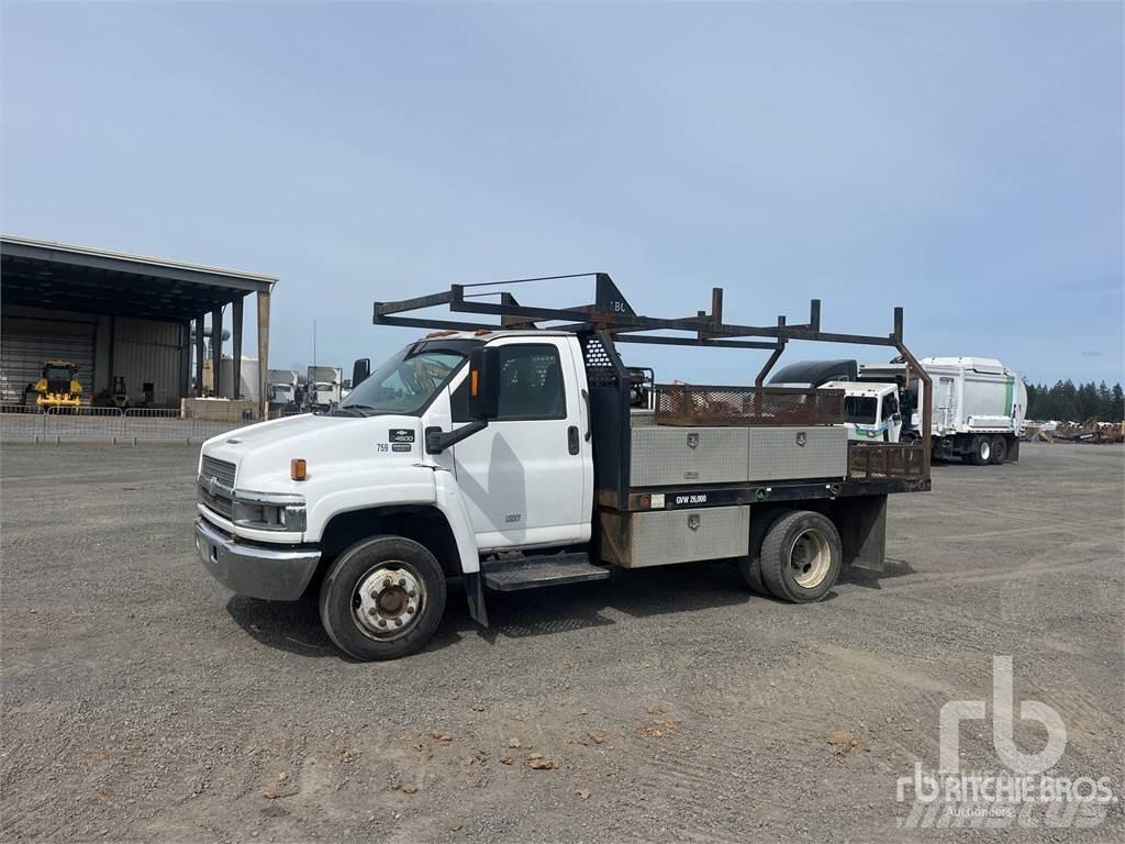 Chevrolet C4500 平板栏板货车