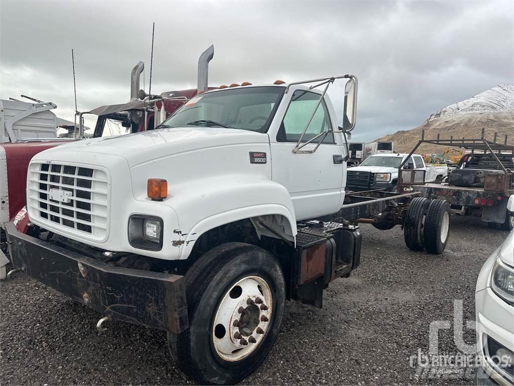 Chevrolet C6500 平板车