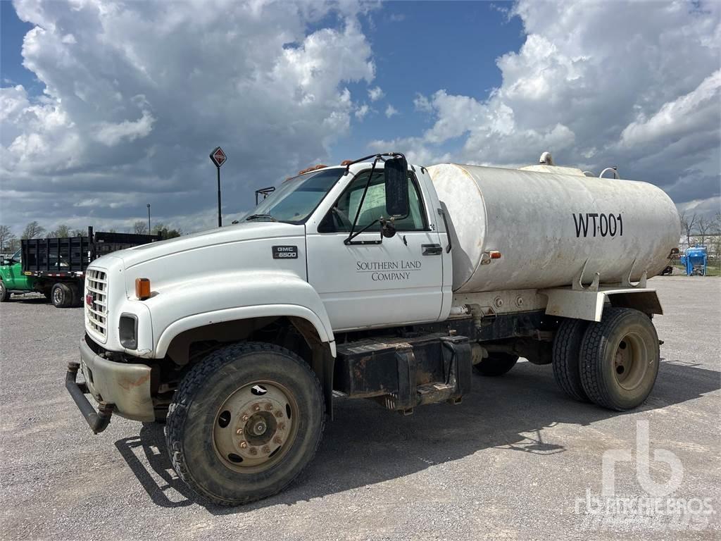 Chevrolet C6500 水罐车