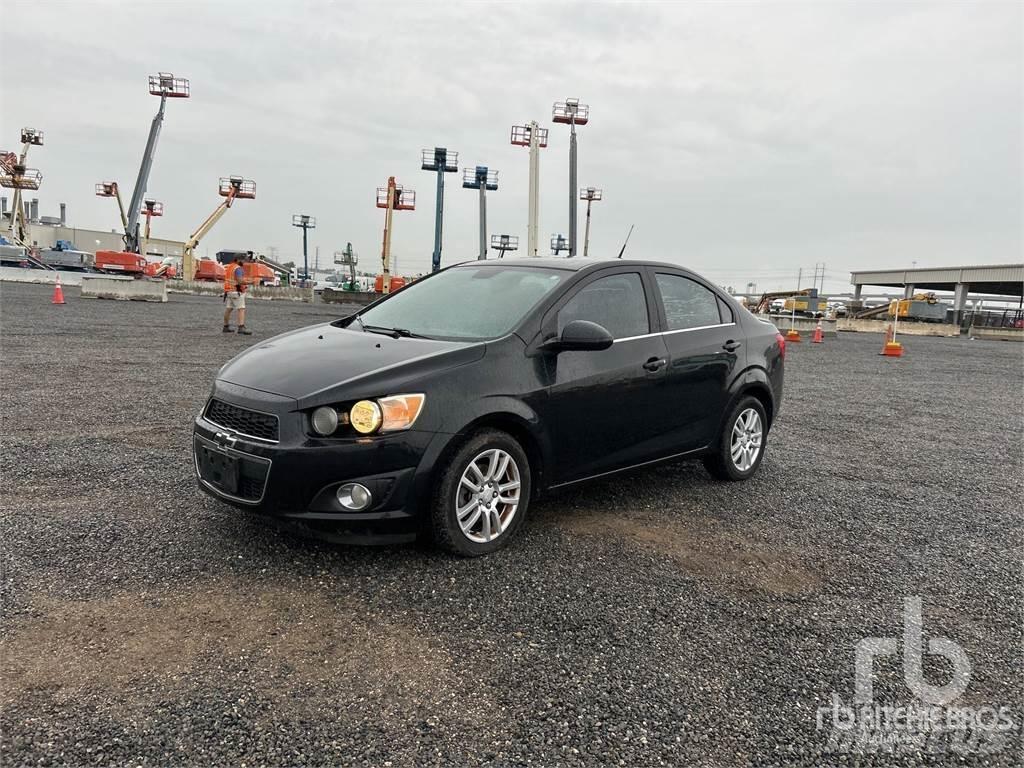Chevrolet SONIC 汽车