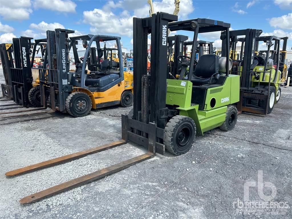 Clark CPX25 柴油叉车