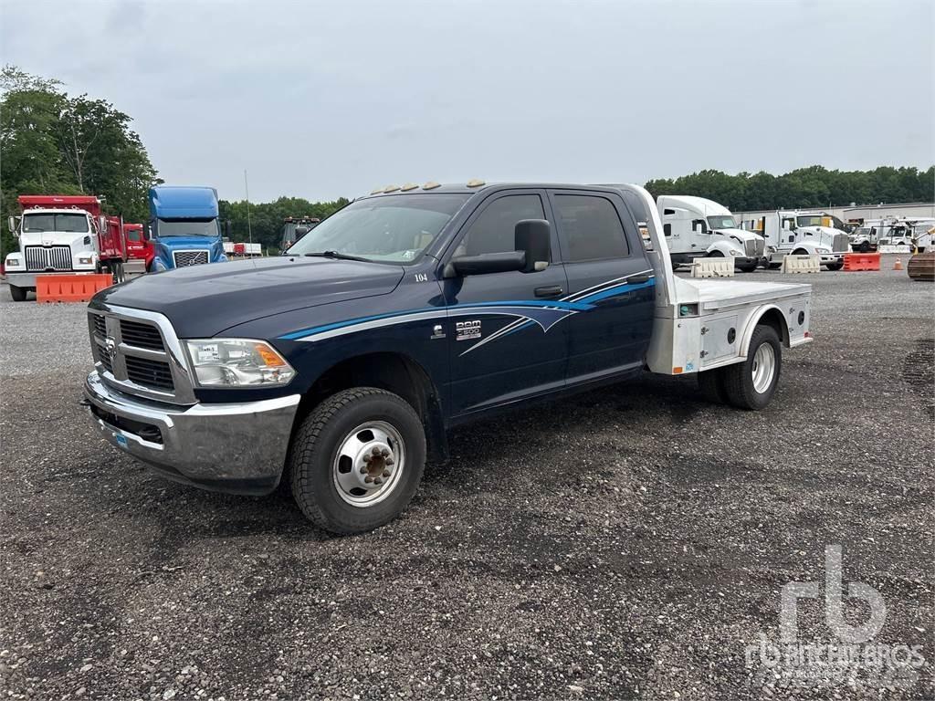 Dodge 3500 平板栏板货车