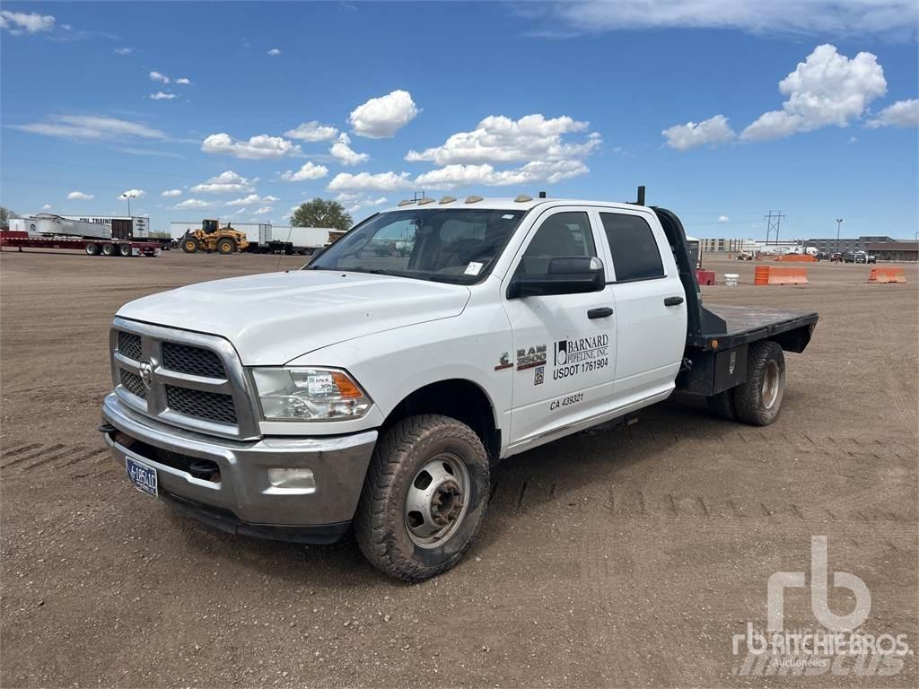 Dodge 3500 平板栏板货车