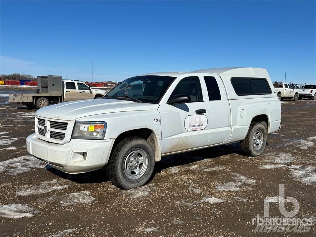 Dodge DAKOTA 皮卡车