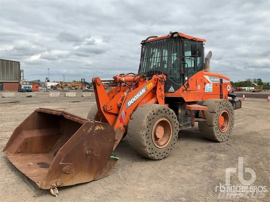 Doosan DL200-5 轮式装载机