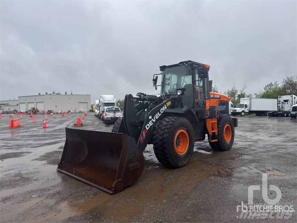 Doosan DL220-7 轮式装载机