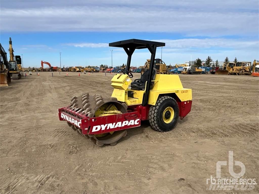 Dynapac CA121PD 垃圾压实机