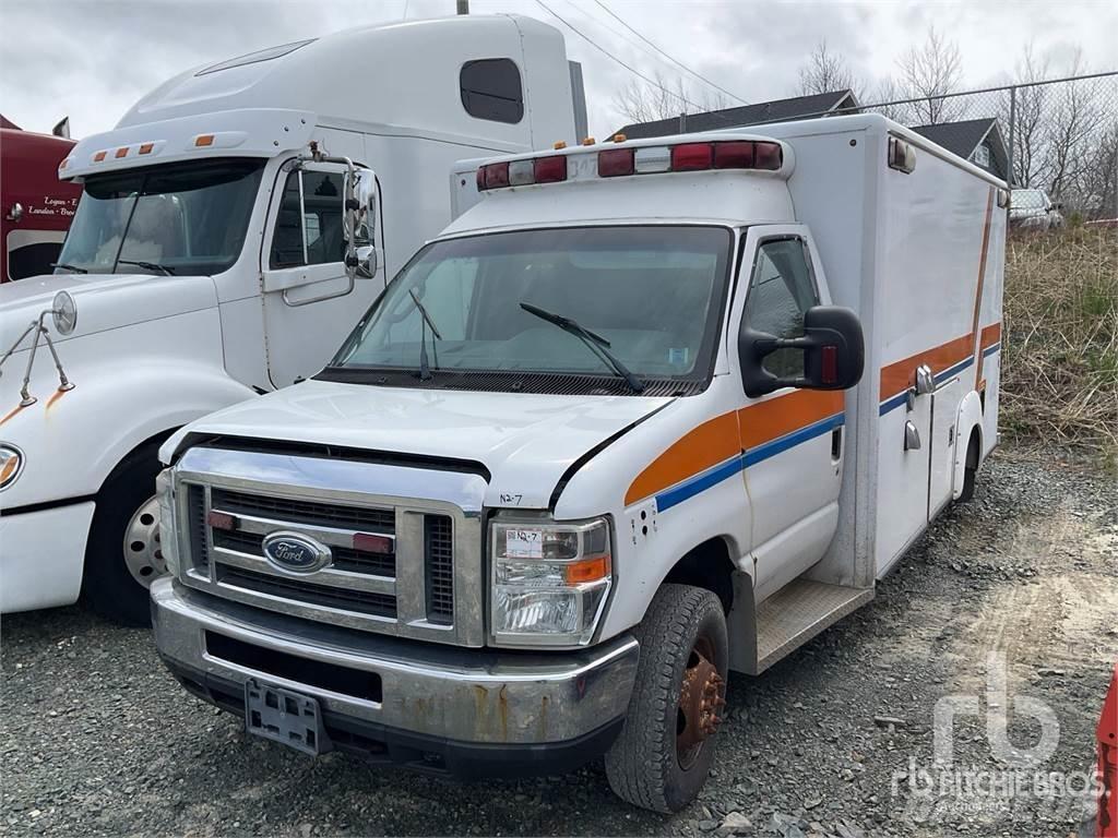 Ford E-350 救护车