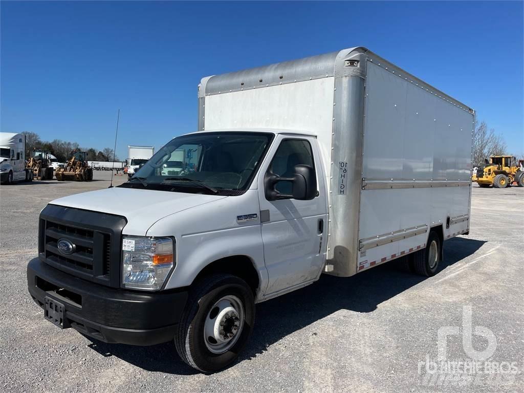 Ford E350 大型面包车