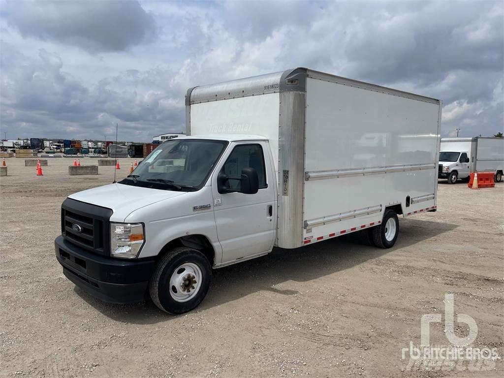 Ford E350 大型面包车