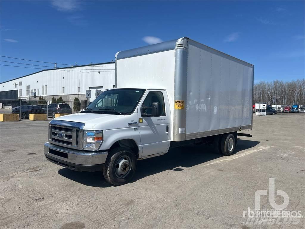 Ford E450 大型面包车