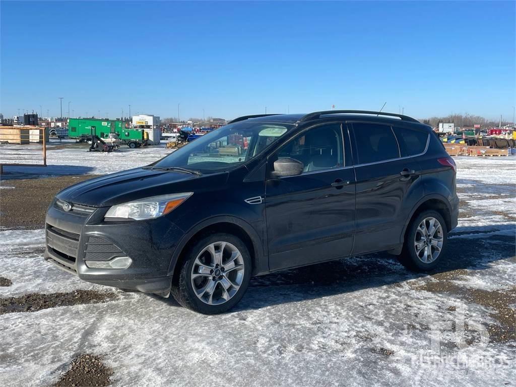 Ford ESCAPE 皮卡车