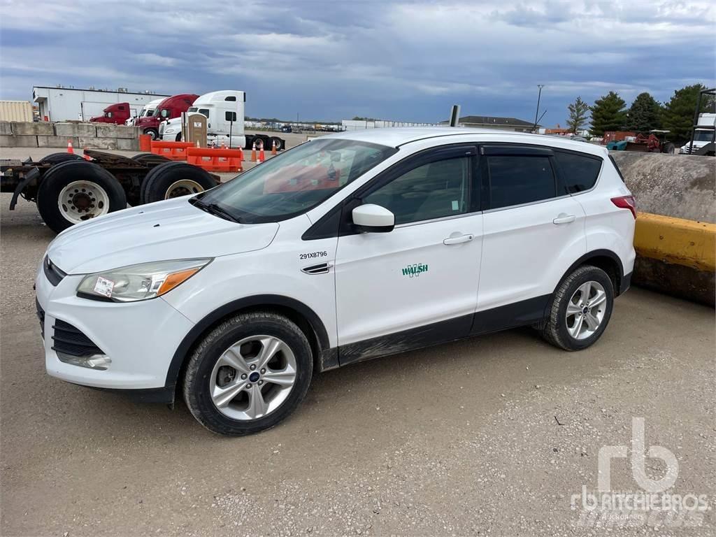 Ford ESCAPE 皮卡车