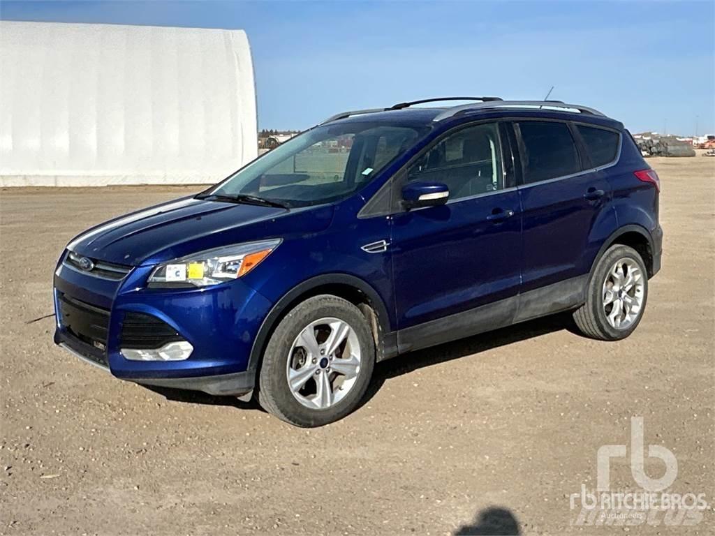 Ford ESCAPE 皮卡车