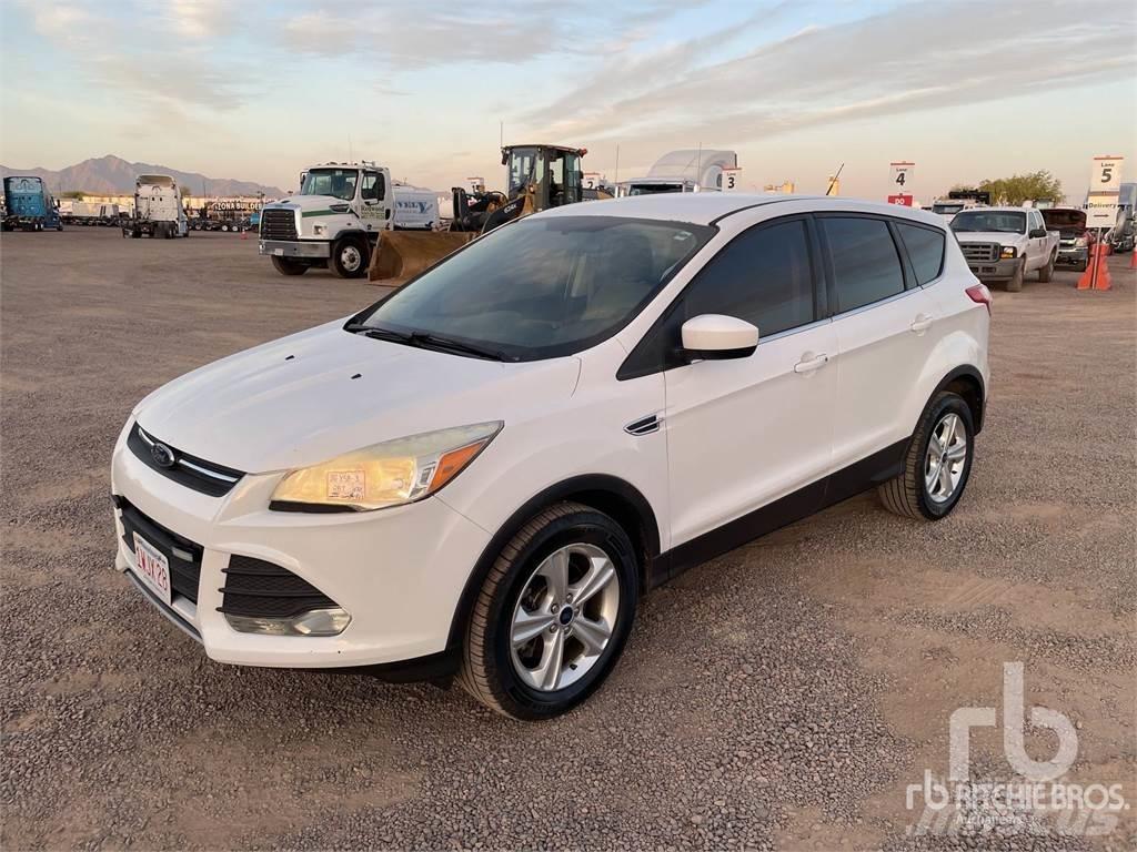 Ford ESCAPE 皮卡车