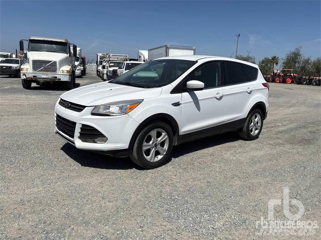 Ford ESCAPE 皮卡车