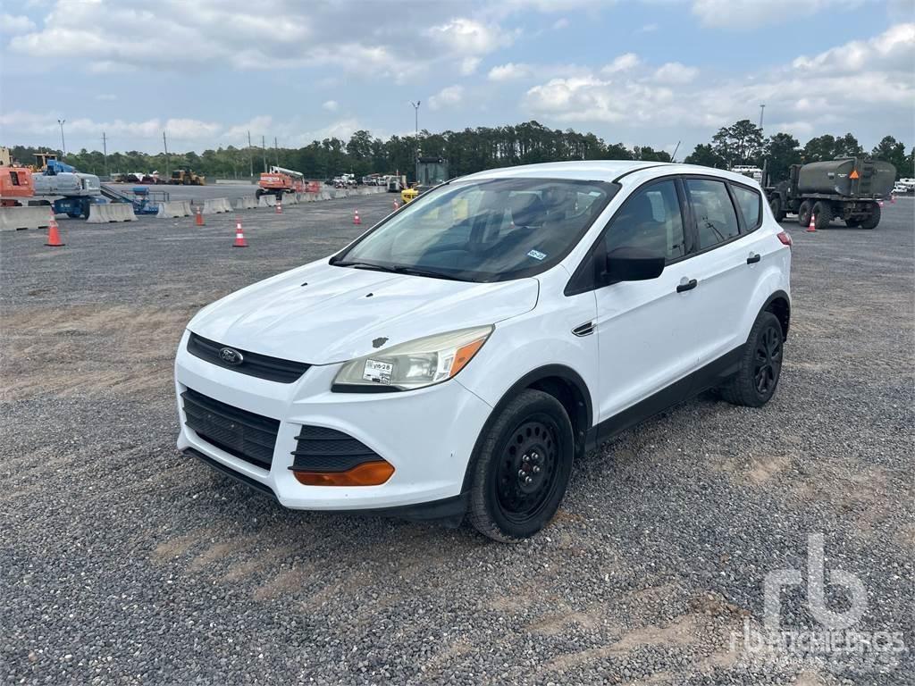 Ford ESCAPE 皮卡车