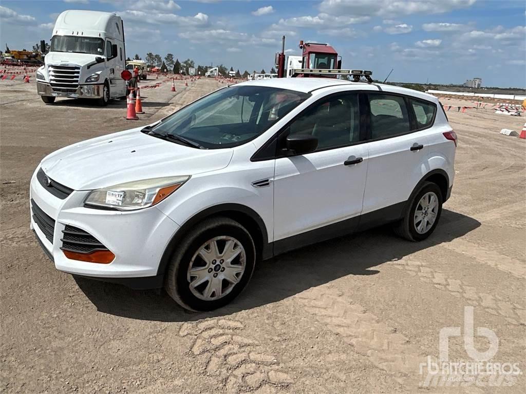 Ford ESCAPE 皮卡车