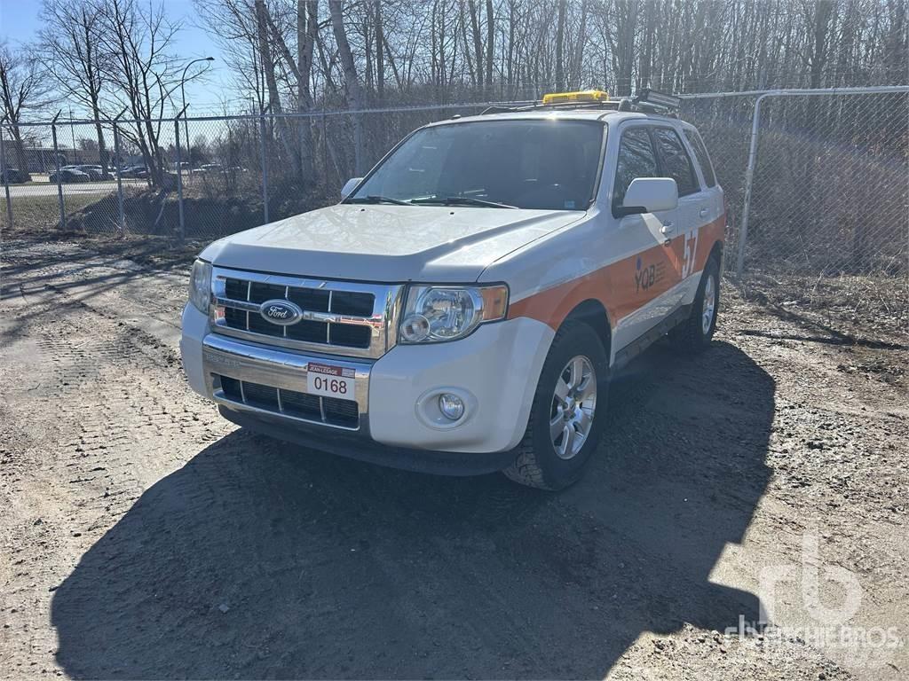 Ford ESCAPE 皮卡车