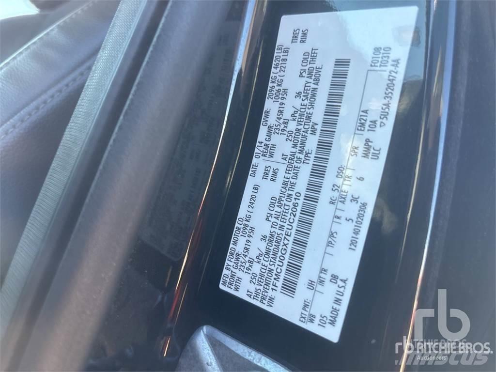 Ford ESCAPE SE 皮卡车