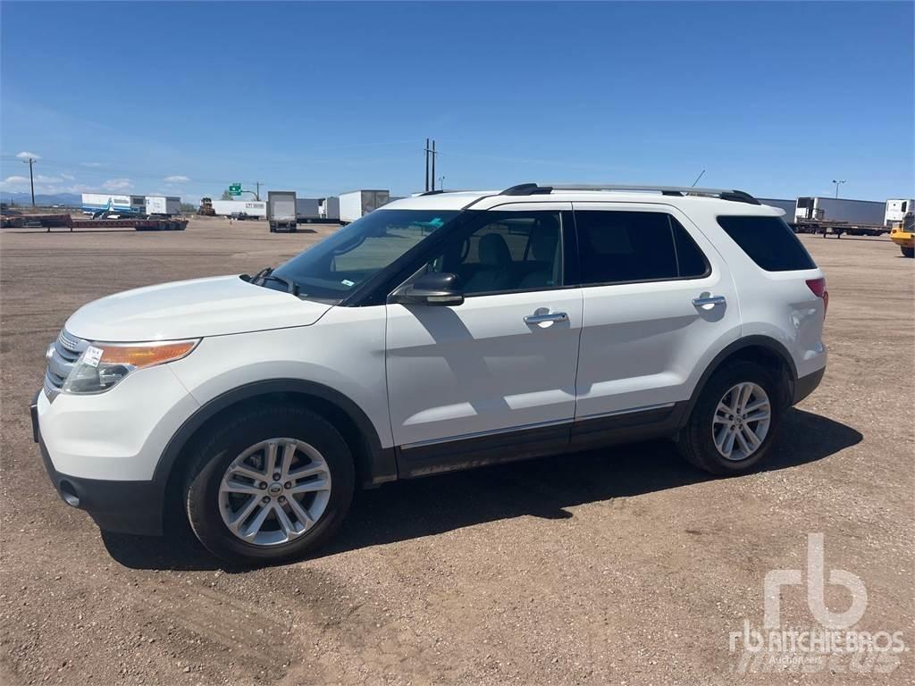 Ford EXPLORER 皮卡车