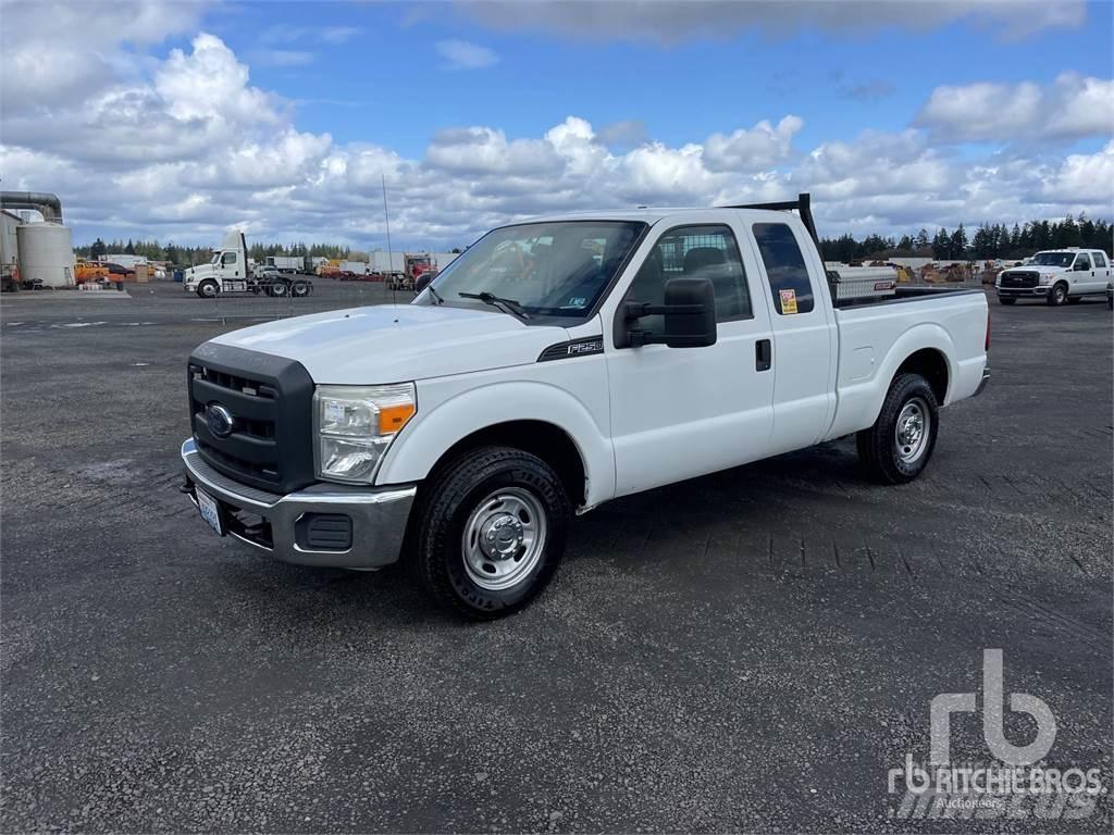 Ford F-250 皮卡车