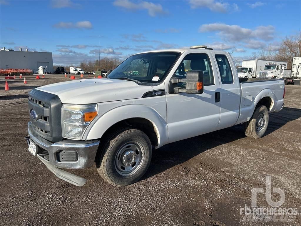 Ford F-250 皮卡车