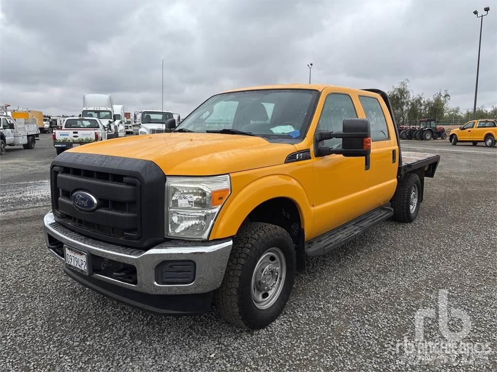 Ford F-250 平板栏板货车
