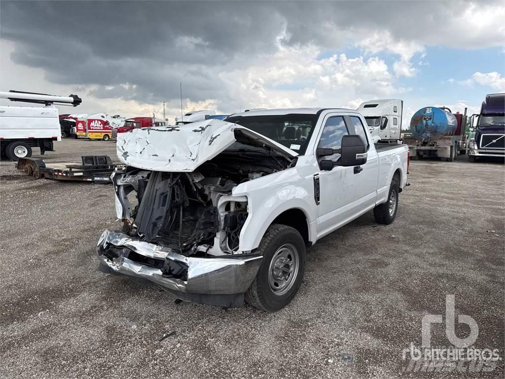 Ford F-250 皮卡车