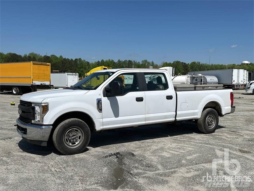 Ford F-250 皮卡车