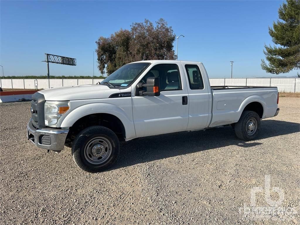 Ford F-250 皮卡车