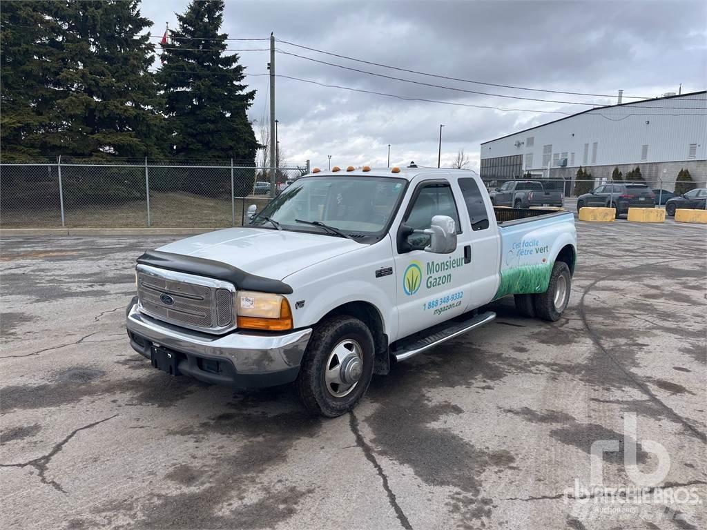 Ford F-350 皮卡车
