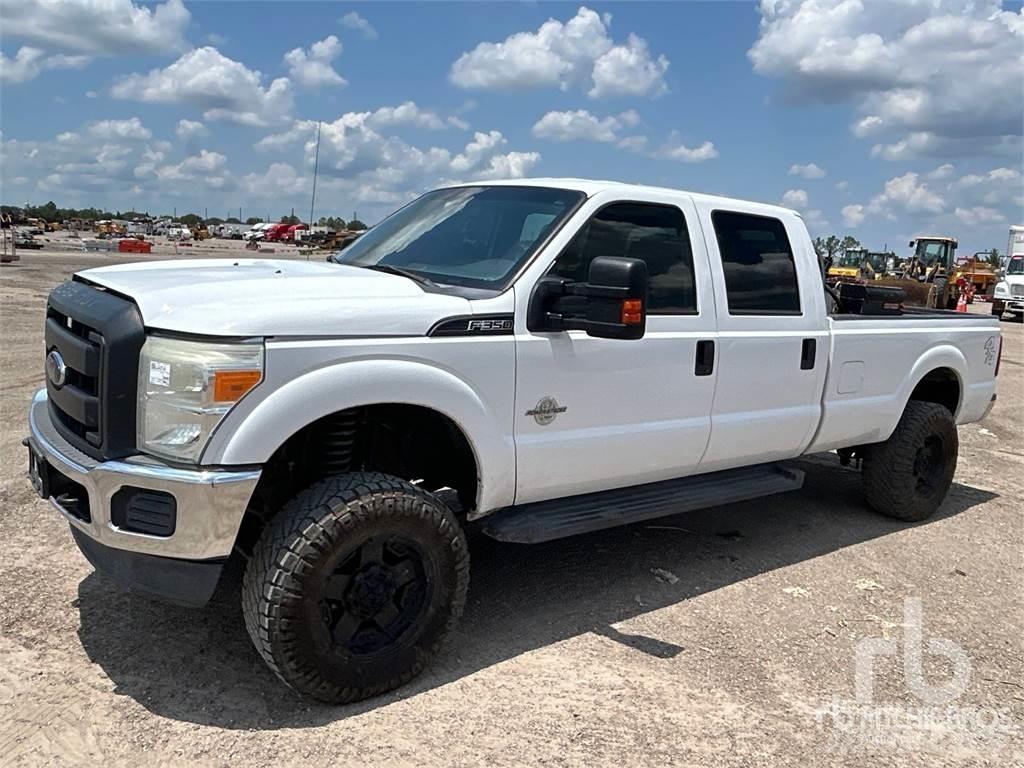 Ford F-350 皮卡车