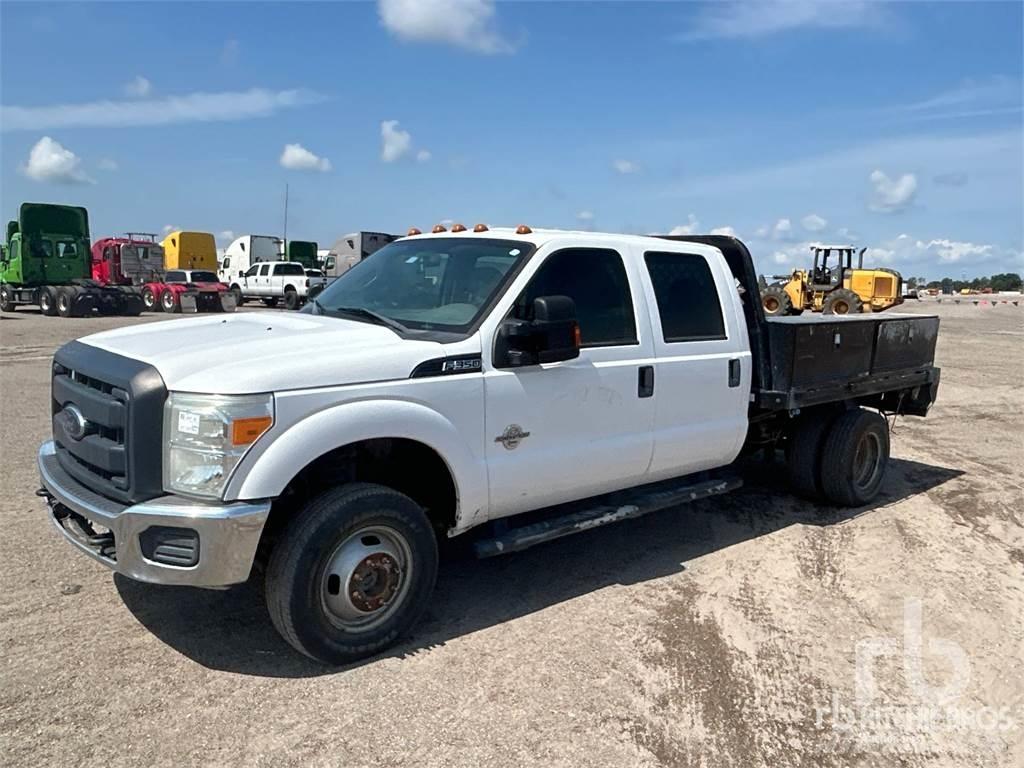 Ford F-350 平板栏板货车