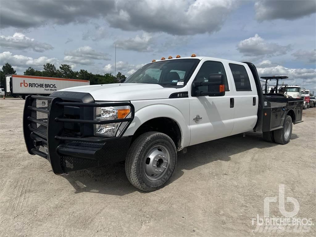 Ford F-350 平板栏板货车
