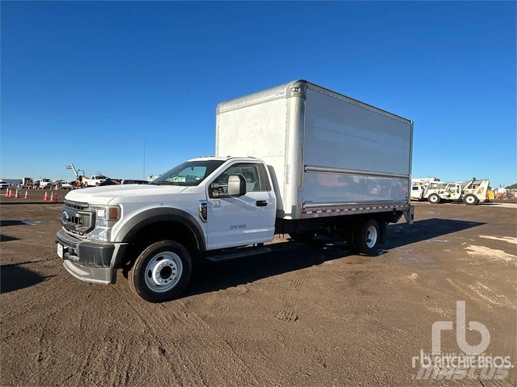 Ford F-450 大型面包车