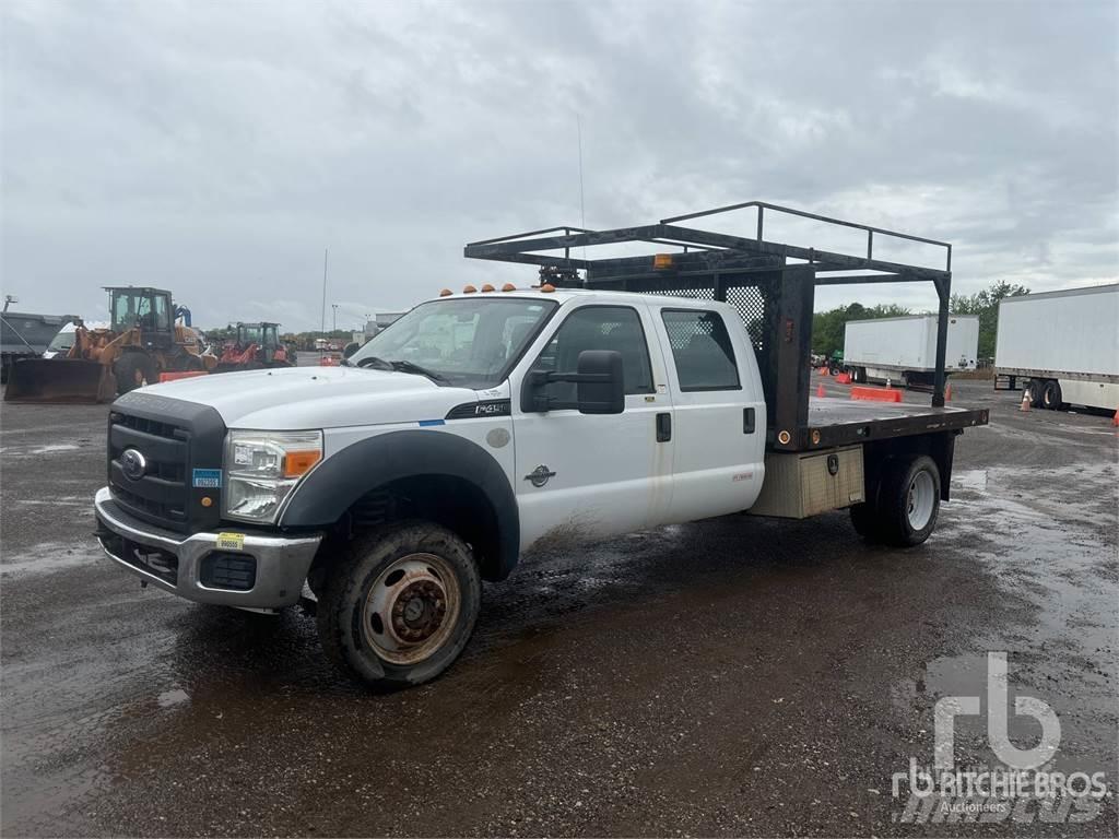 Ford F-450 平板栏板货车